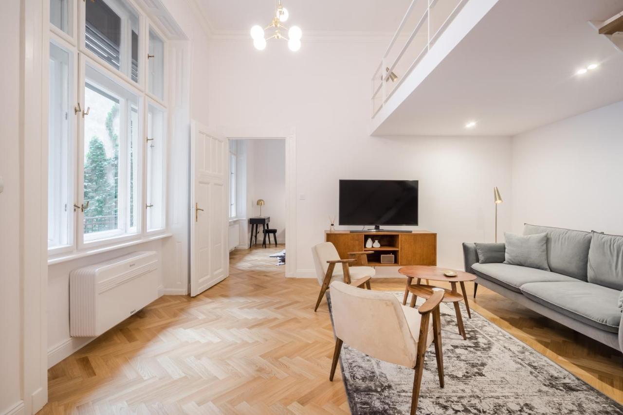 Bpr Scandi - Designer At Kiraly Street With Ac Apartment